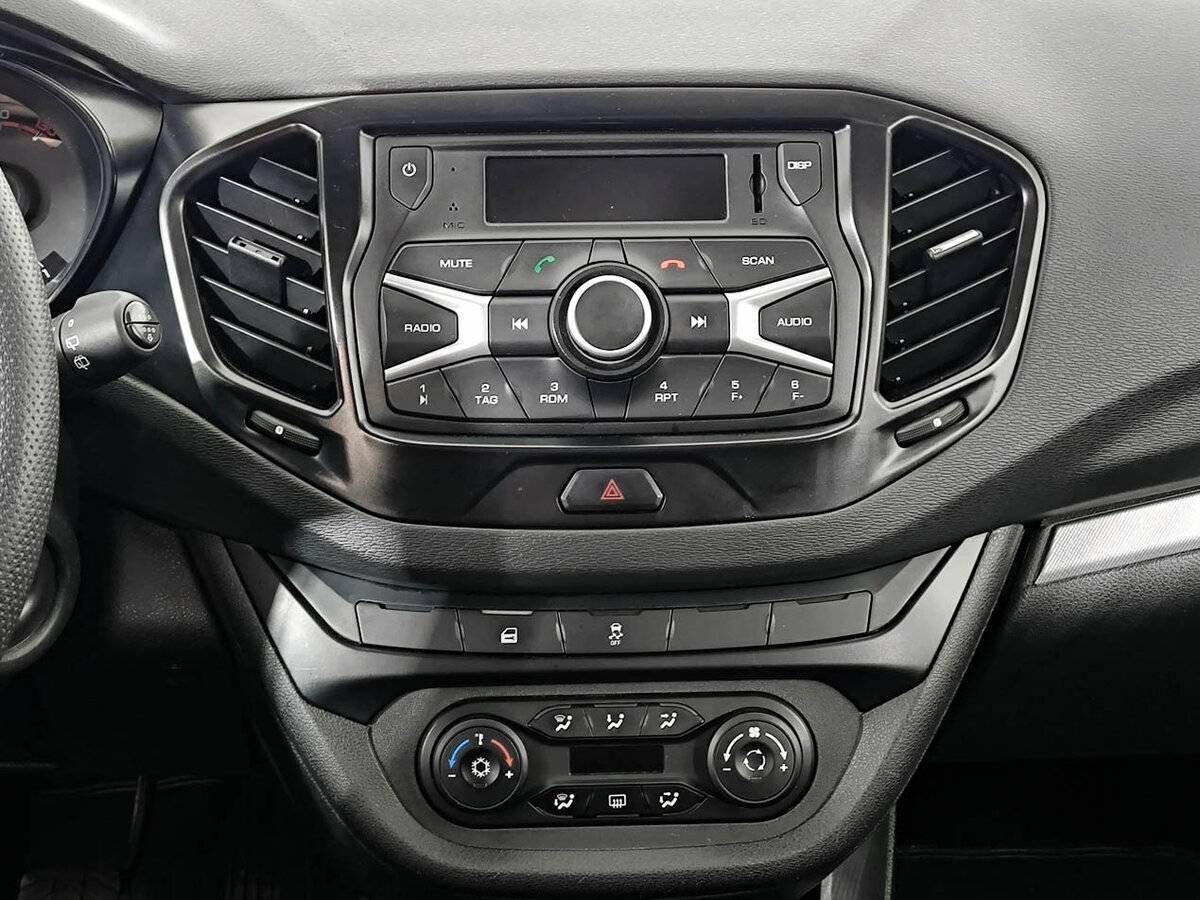 Lada (ВАЗ) Vesta 2021 года с пробегом. Фото: #14