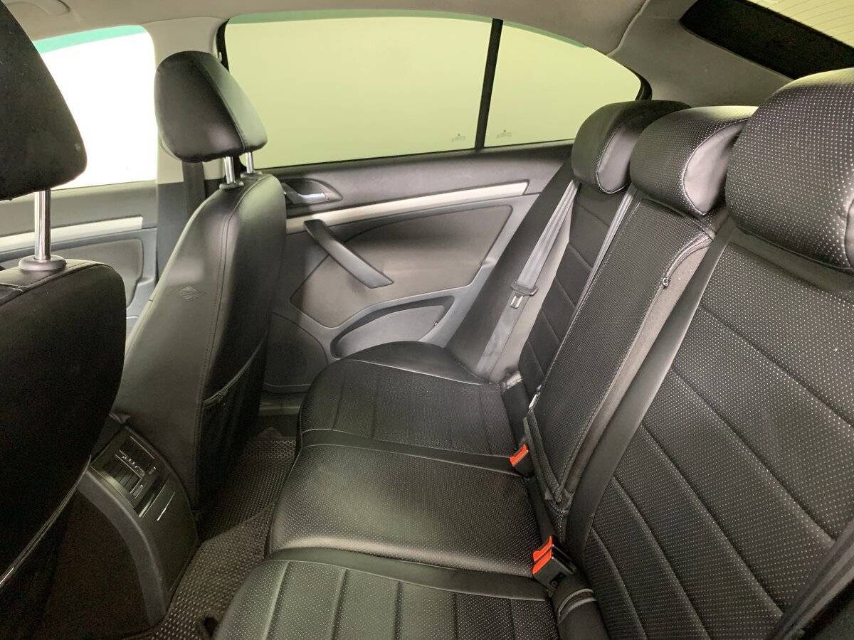 Skoda Octavia 2012 года с пробегом. Фото: #17