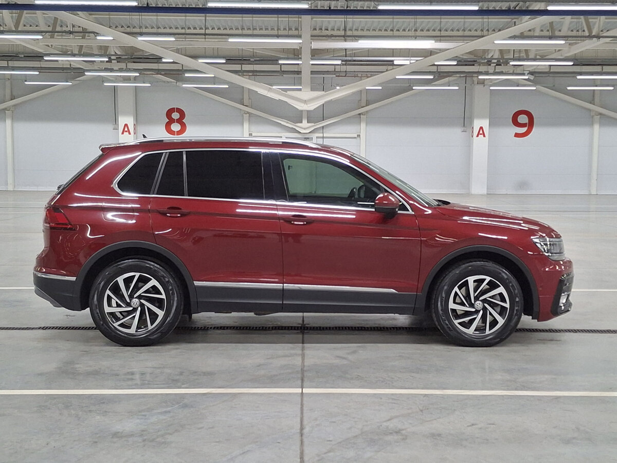 Volkswagen Tiguan 2018 года с пробегом. Фото: #3