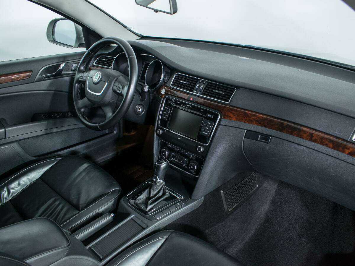 Skoda Superb 2013 года с пробегом. Фото: #8