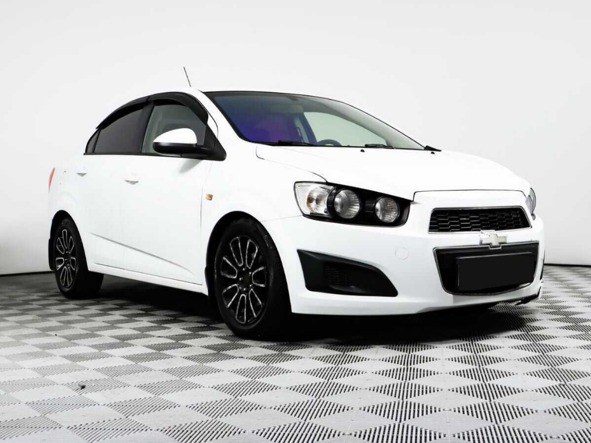 Chevrolet Aveo 2014 года с пробегом. Фото: #2