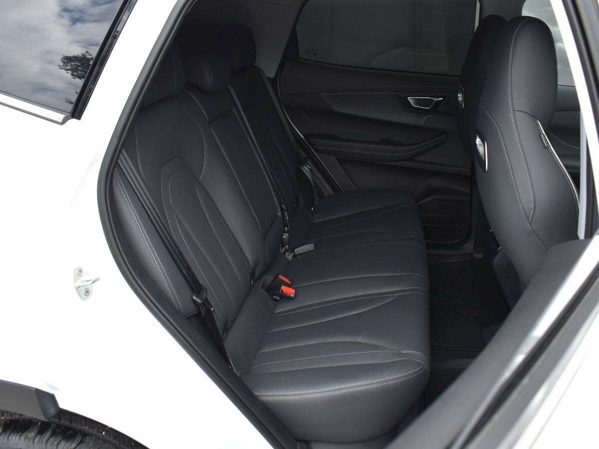 Chery Tiggo 4 2025 года с пробегом. Фото: #6