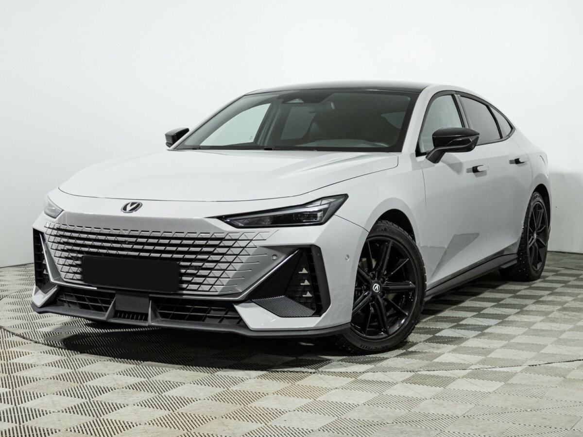 Changan UNI-V 2024 года с пробегом. Посмотреть фото