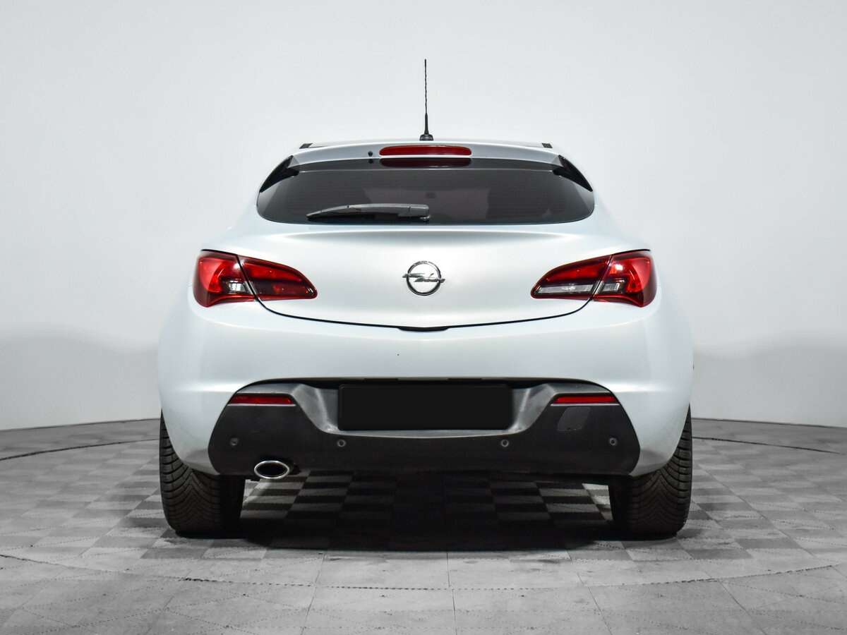 Opel Astra 2012 года с пробегом. Фото: #5