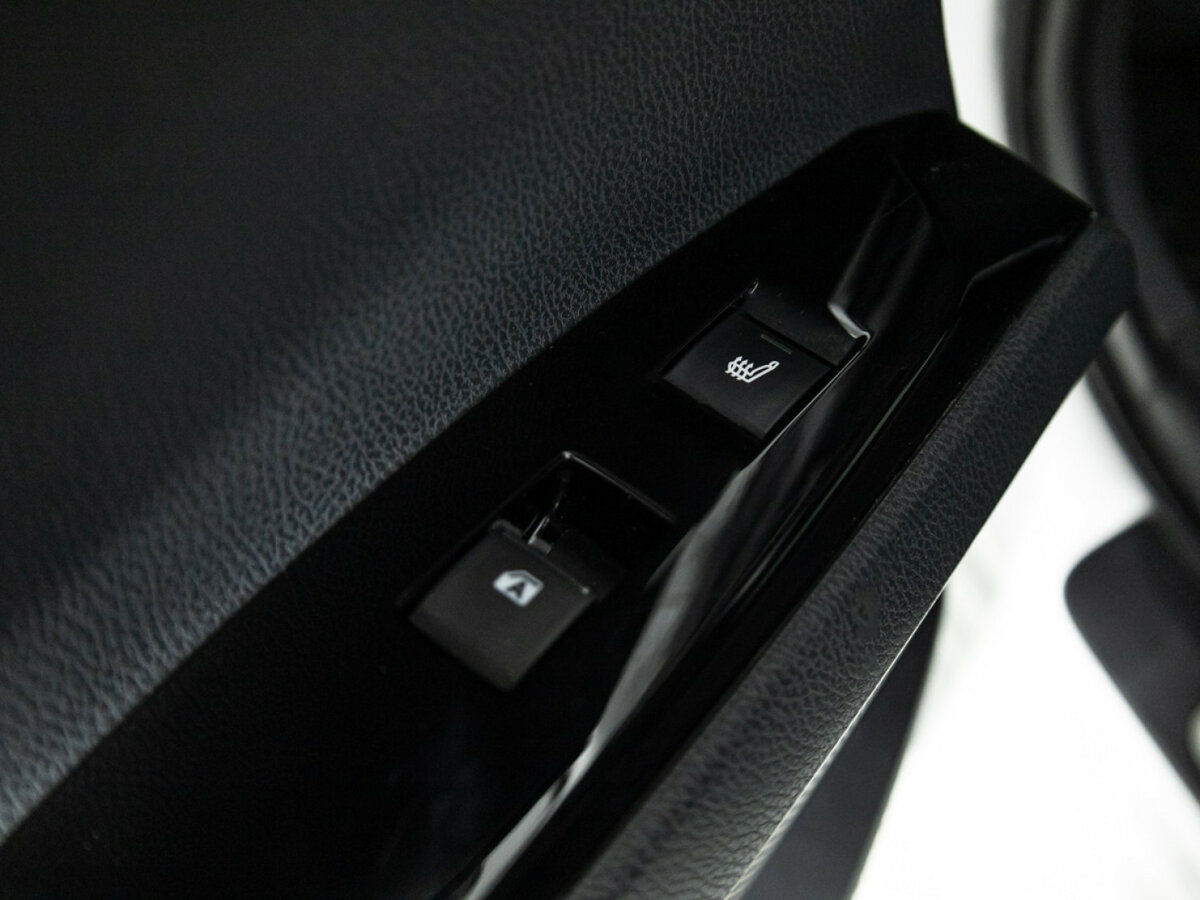 Toyota Camry 2020 года с пробегом. Фото: #13