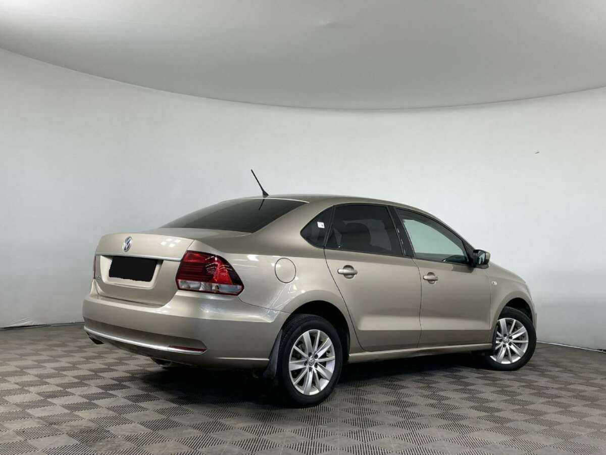 Volkswagen Polo 2015 года с пробегом. Фото: #4
