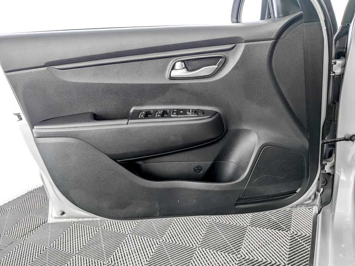 Kia Rio 2020 года с пробегом. Фото: #16