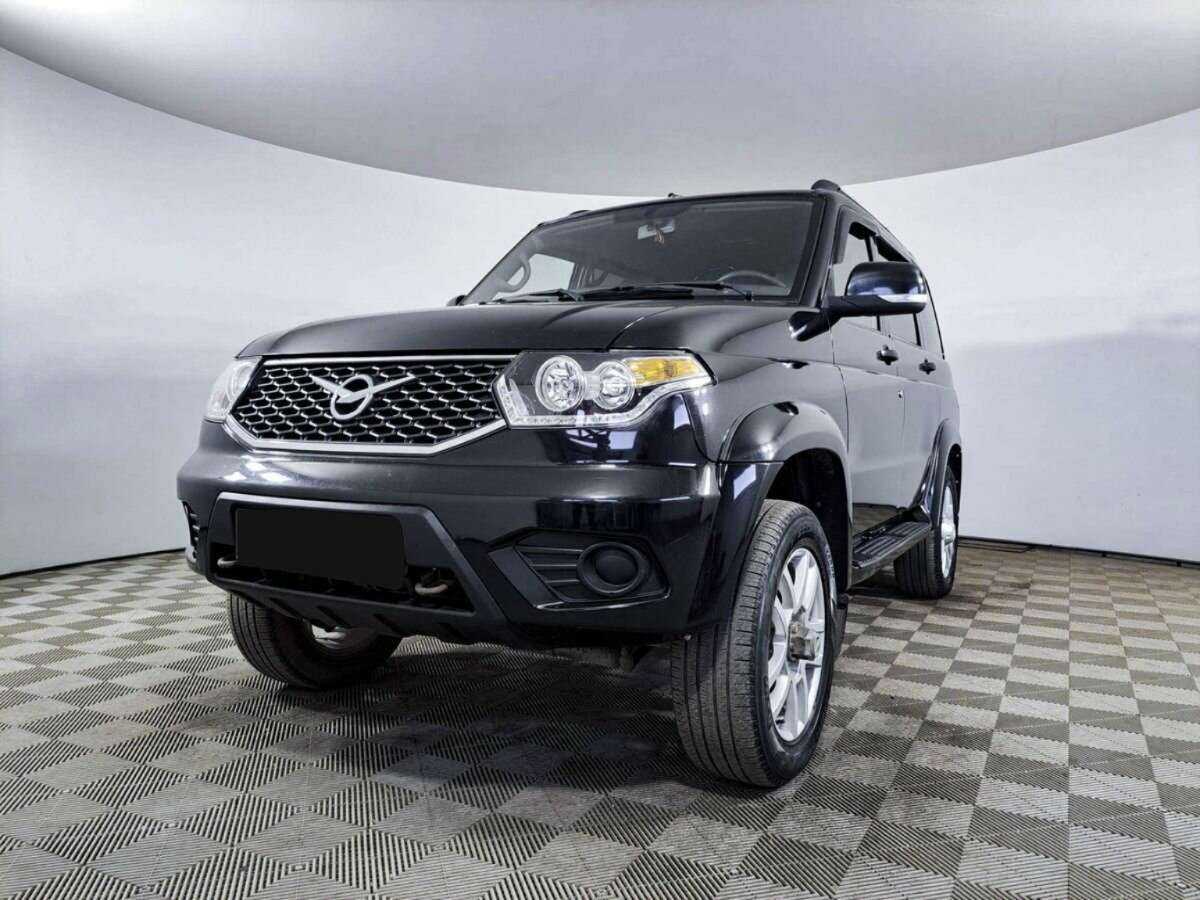 УАЗ Patriot 2019 года с пробегом. Посмотреть фото