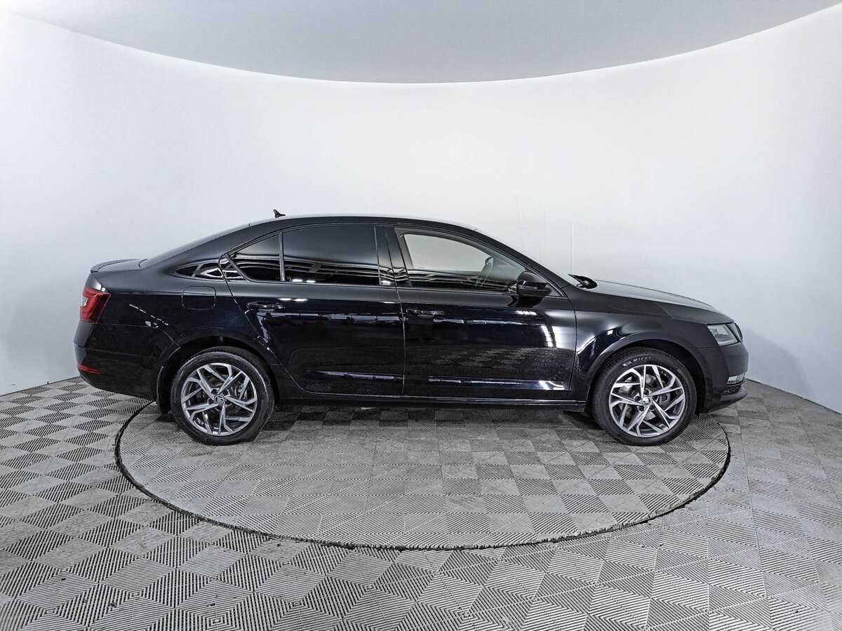 Skoda Octavia 2018 года с пробегом. Фото: #3