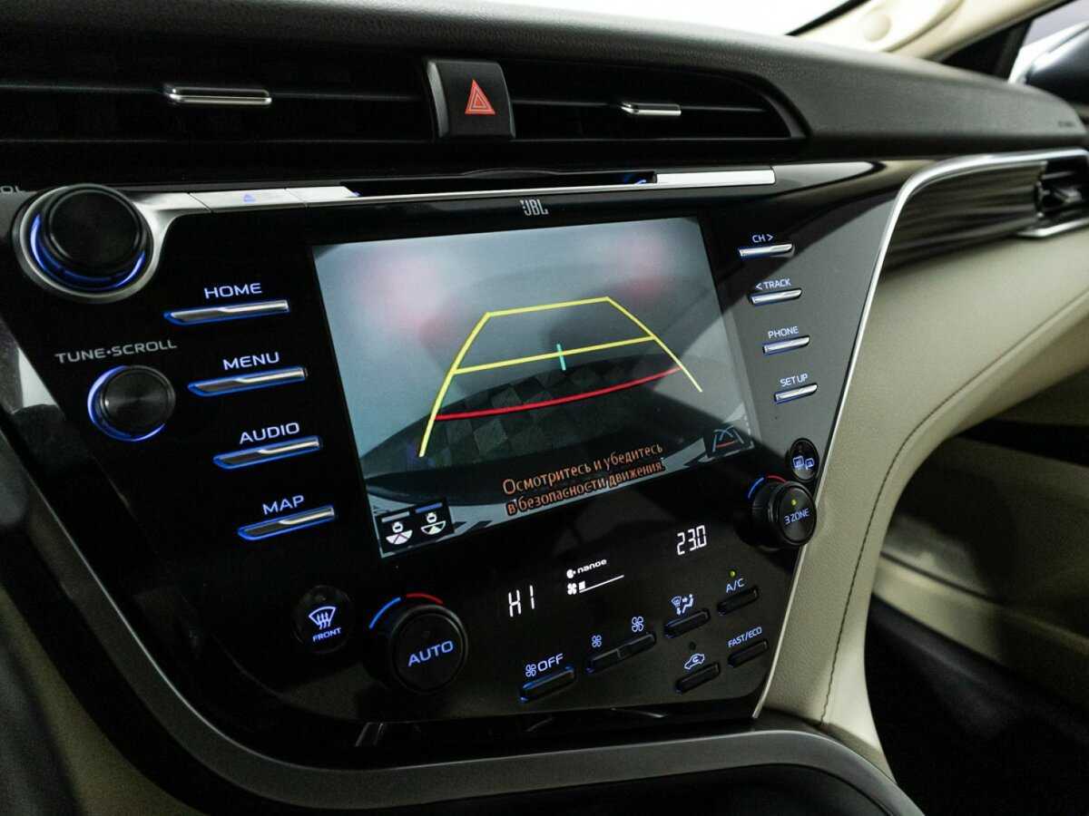 Toyota Camry 2018 года с пробегом. Фото: #15