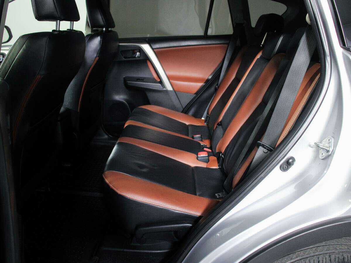 Toyota RAV4 2014 года с пробегом. Фото: #6