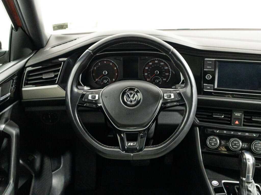 Volkswagen Jetta 2018 года с пробегом. Фото: #18