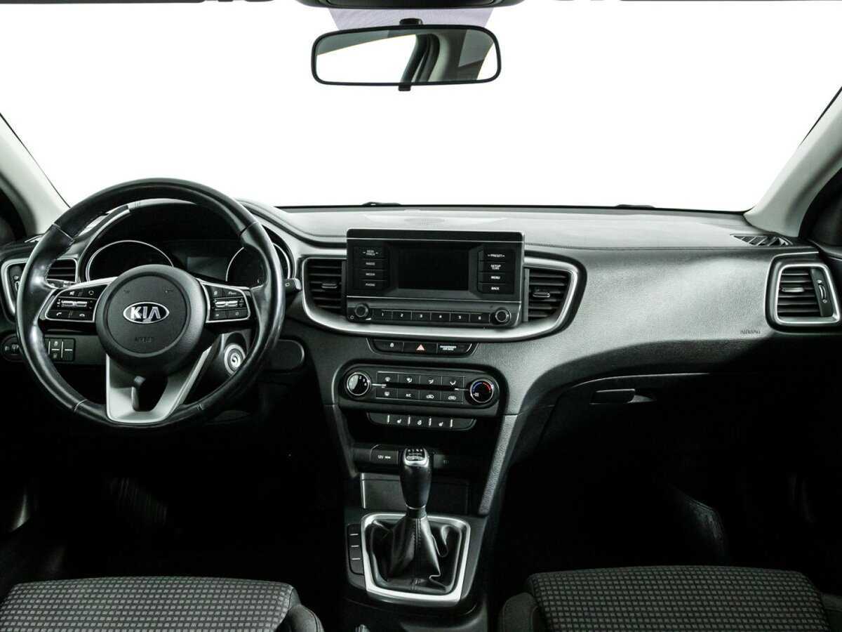 Kia Ceed 2020 года с пробегом. Фото: #13
