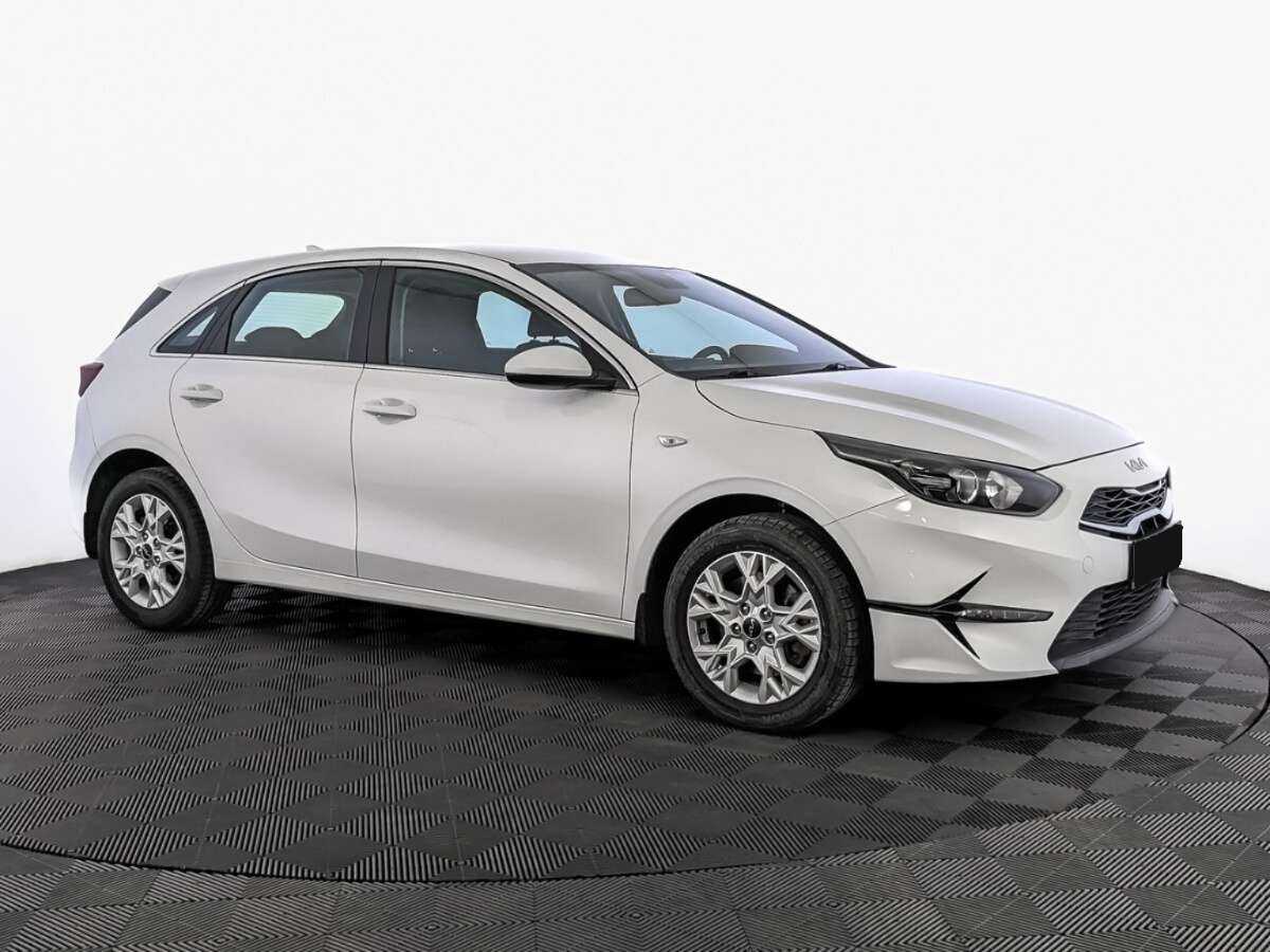 Kia Ceed 2022 года с пробегом. Фото: #2