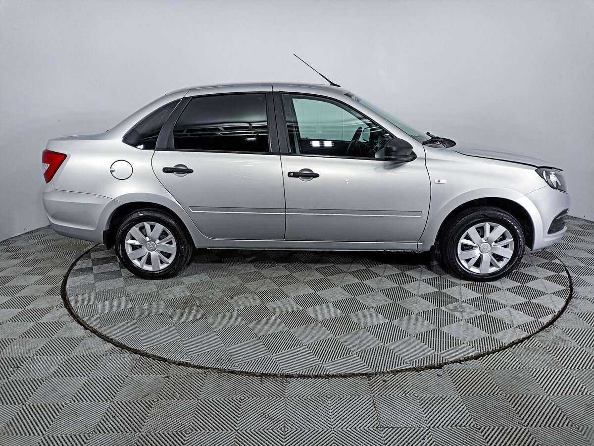 Lada (ВАЗ) Granta 2018 года с пробегом. Фото: #3