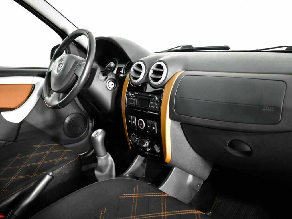 Lada (ВАЗ) Largus 2016 года с пробегом. Фото: #8