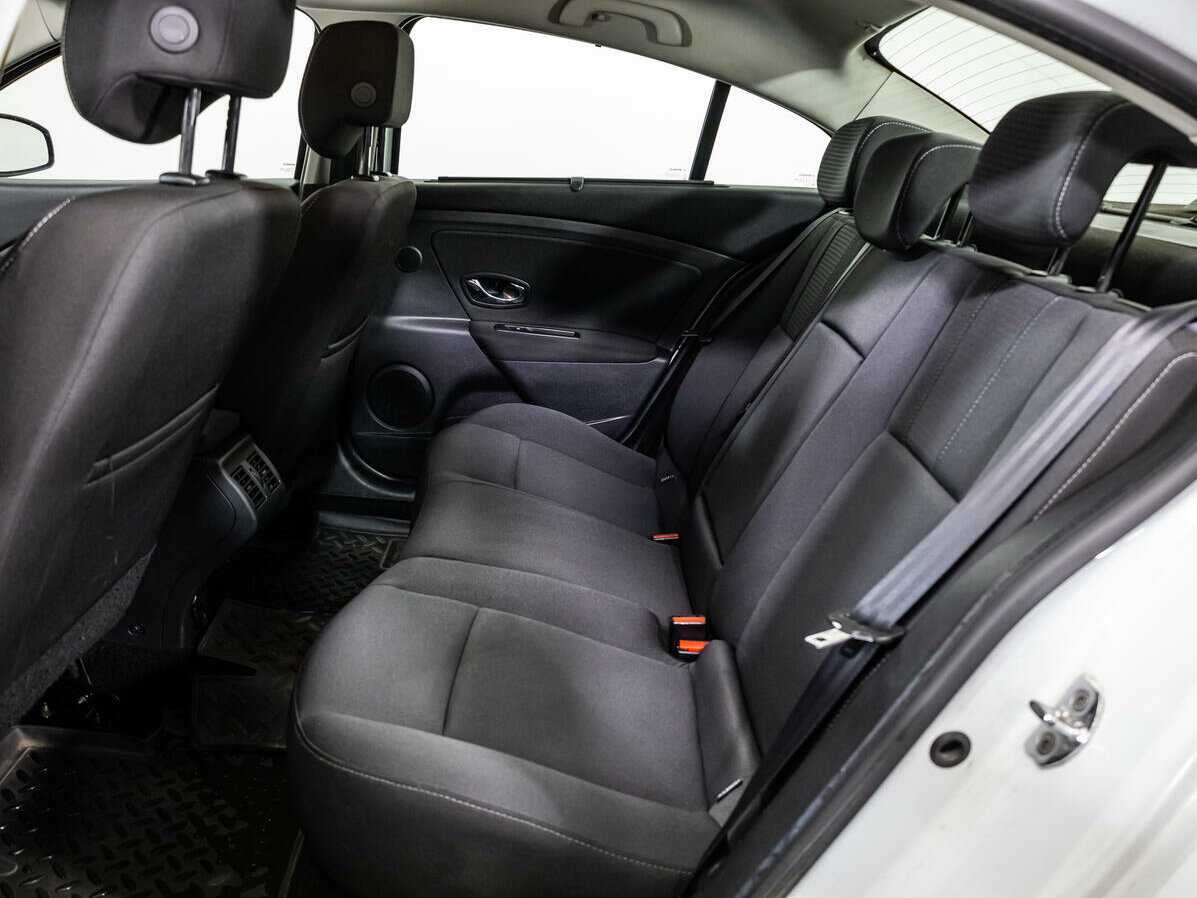 Renault Fluence 2013 года с пробегом. Фото: #9