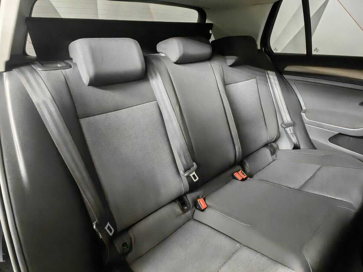 Volkswagen Golf 2013 года с пробегом. Фото: #12