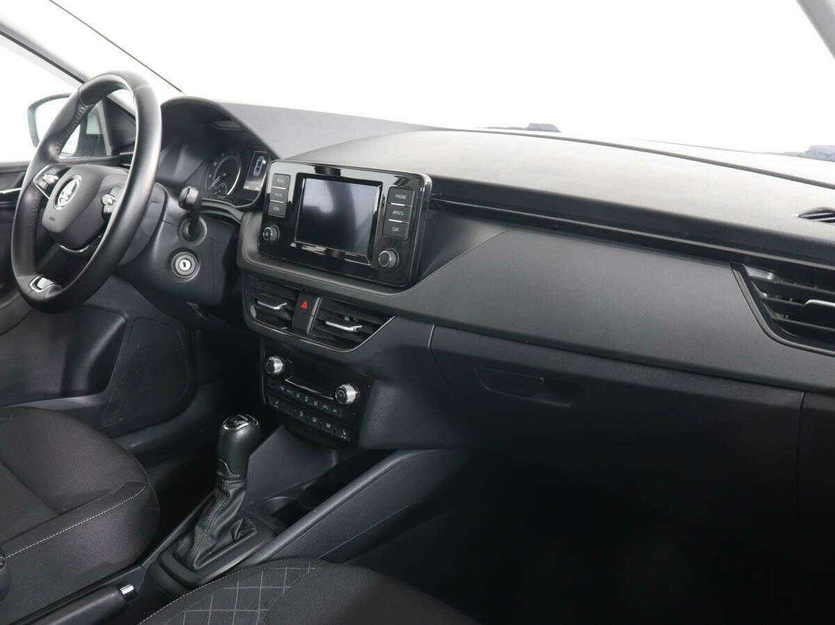 Skoda Rapid 2021 года с пробегом. Фото: #9