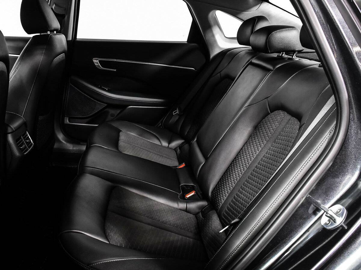 Hyundai Sonata 2019 года с пробегом. Фото: #12