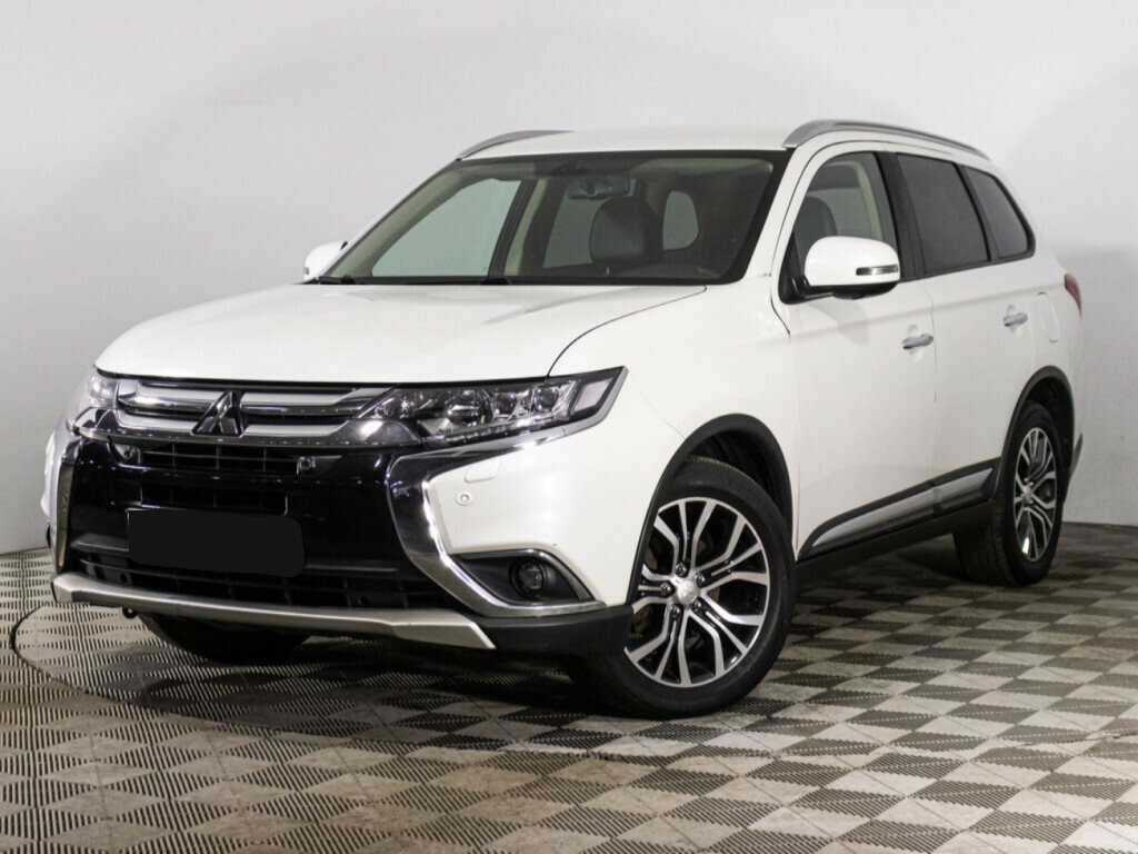 Mitsubishi Outlander 2018 года с пробегом. Посмотреть фото