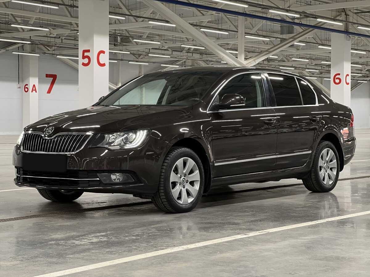 Skoda Superb 2013 года с пробегом. Посмотреть фото