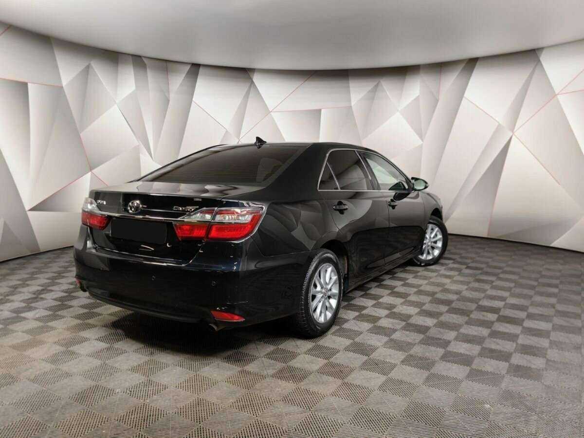 Toyota Camry 2017 года с пробегом. Фото: #1