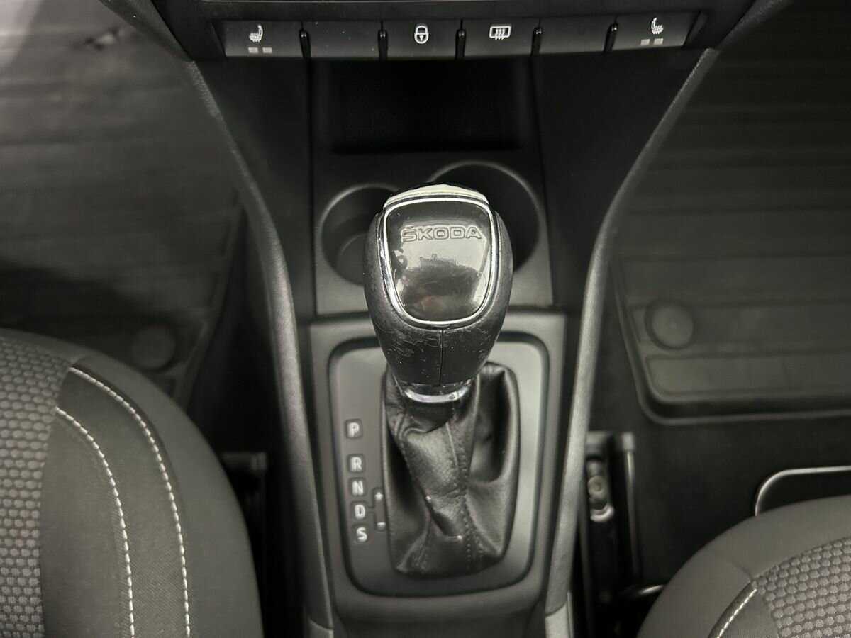 Skoda Rapid 2014 года с пробегом. Фото: #12