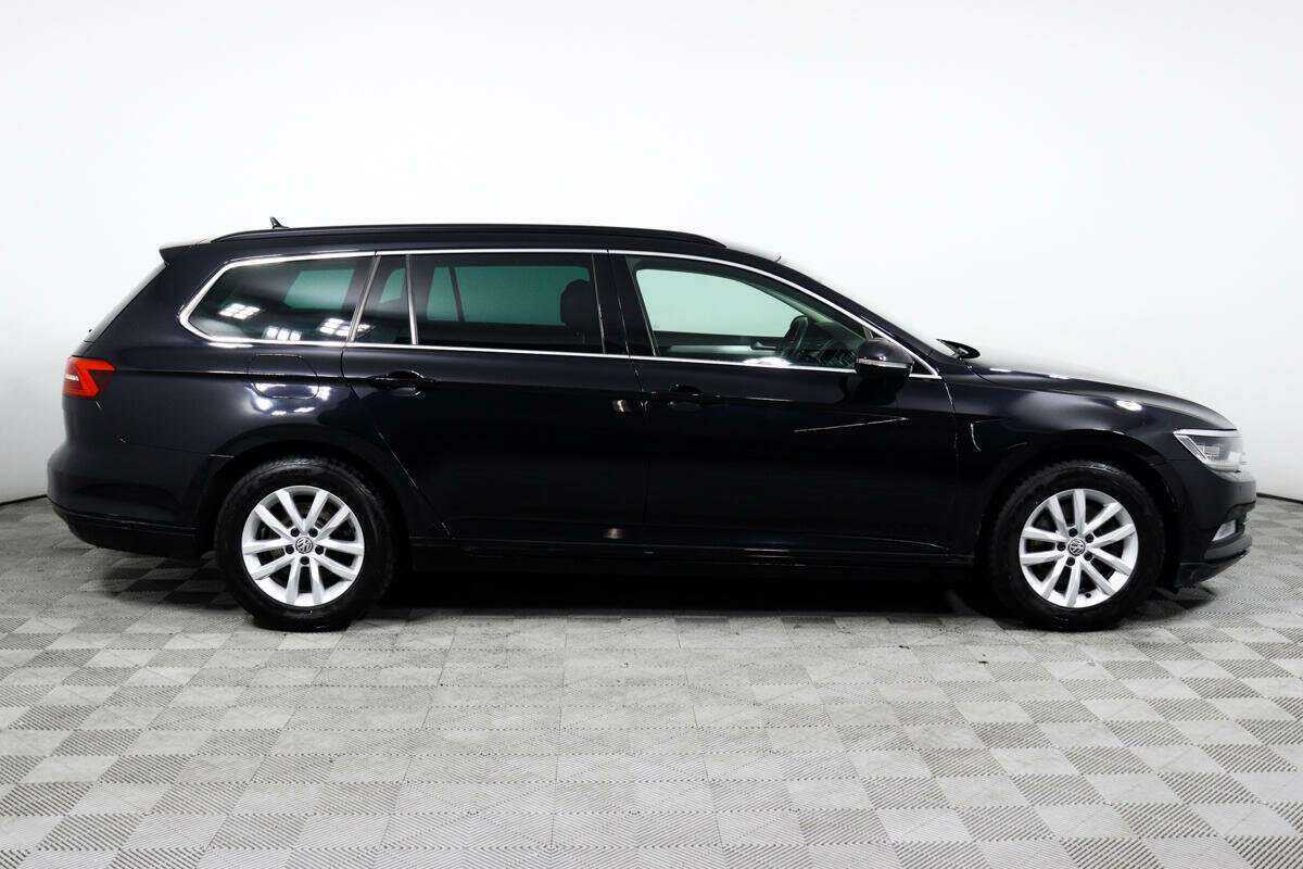 Volkswagen Passat 2019 года с пробегом. Фото: #3