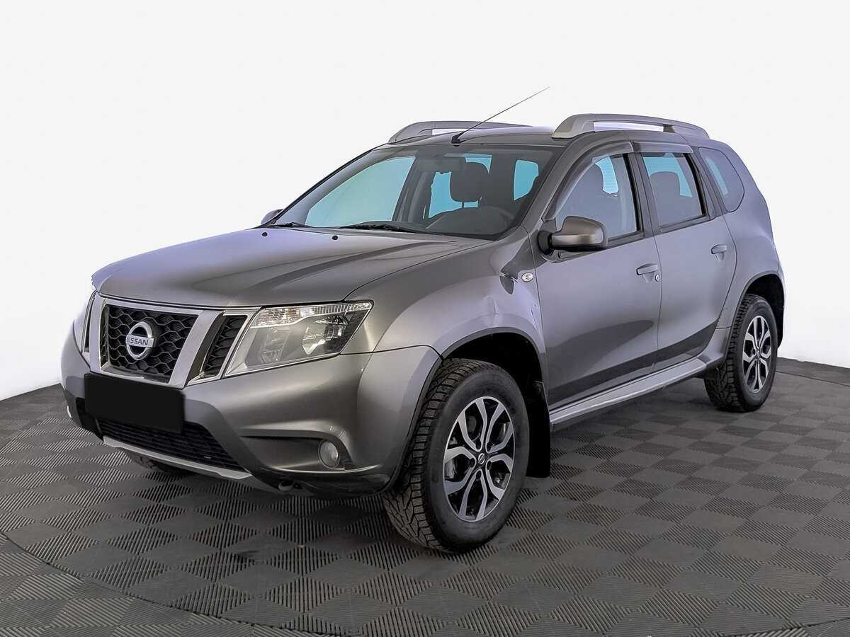 Nissan Terrano 2015 года с пробегом. Посмотреть фото