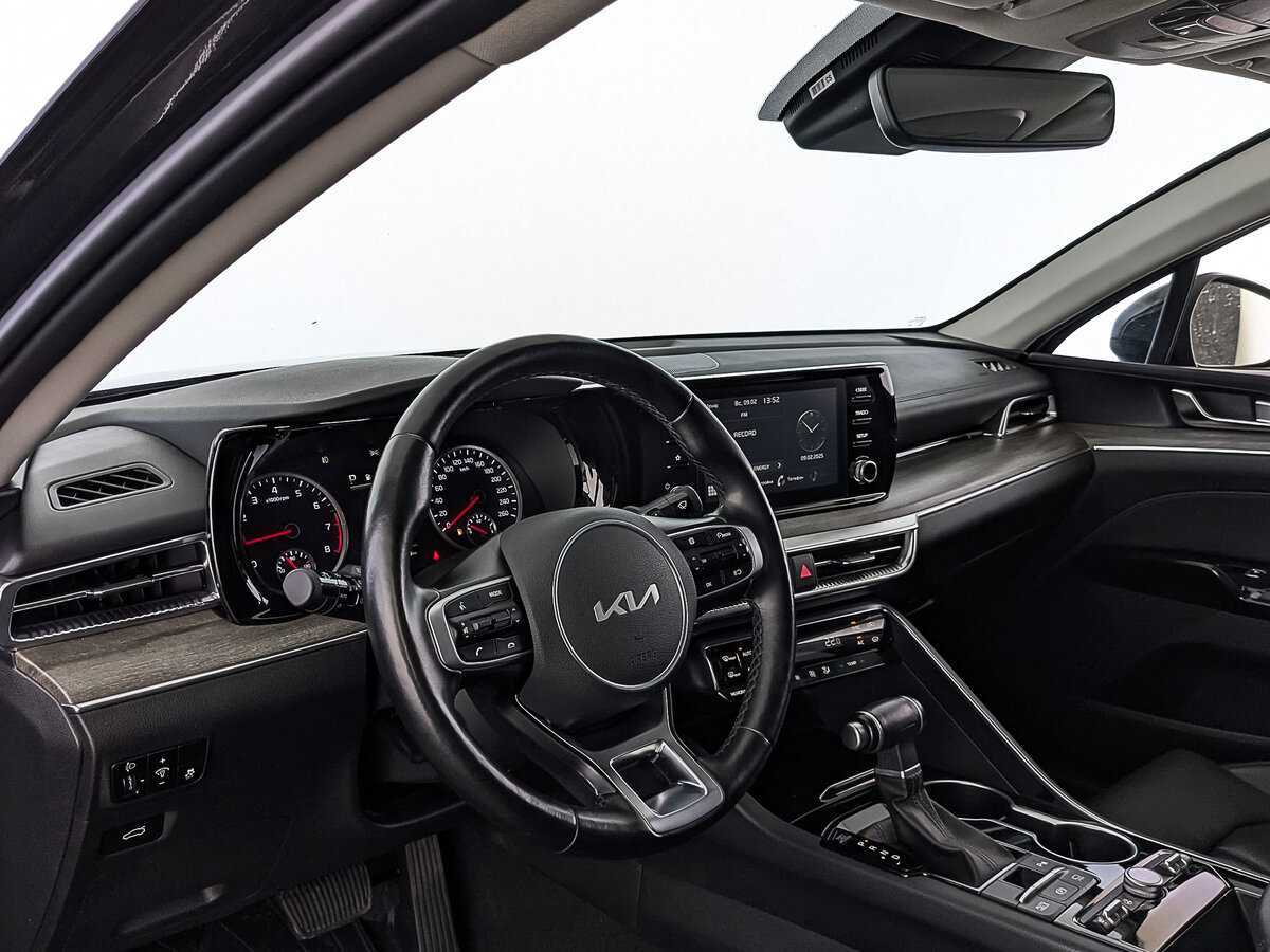 Kia K5 2022 года с пробегом. Фото: #14