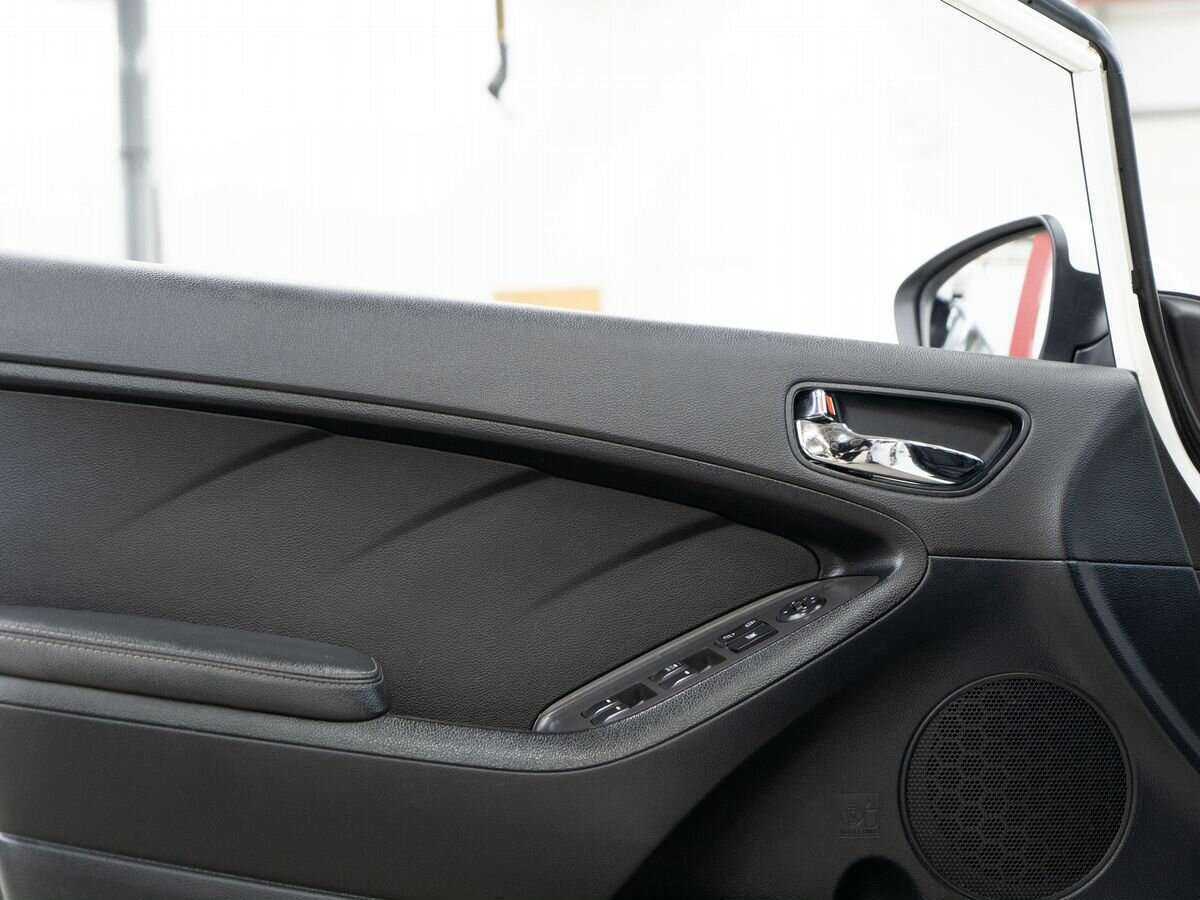 Kia Cerato 2017 года с пробегом. Фото: #14