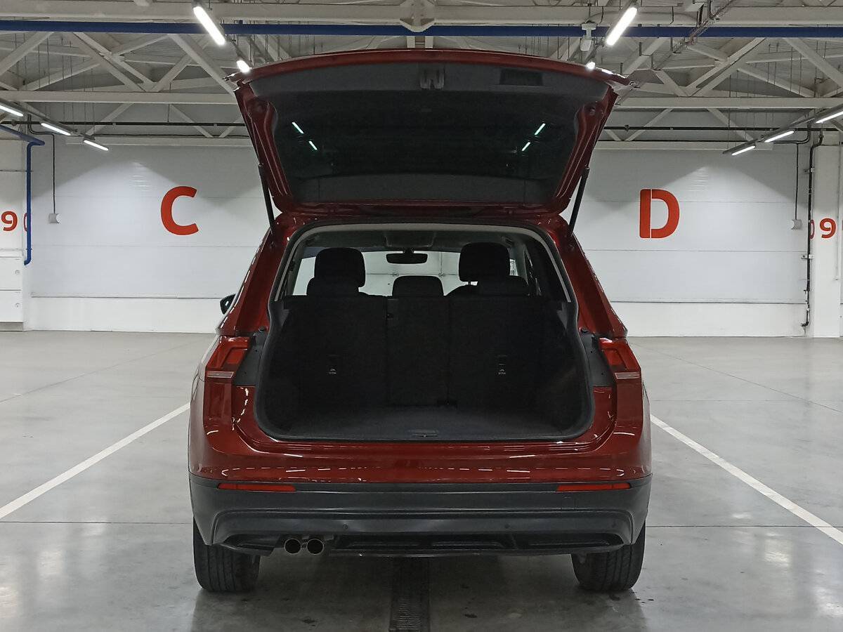 Volkswagen Tiguan 2018 года с пробегом. Фото: #9