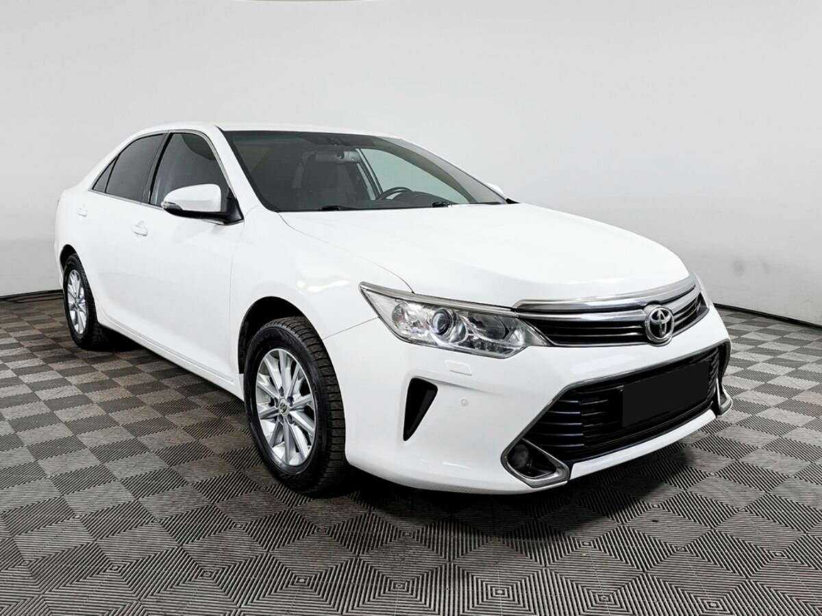 Toyota Camry 2015 года с пробегом. Фото: #2