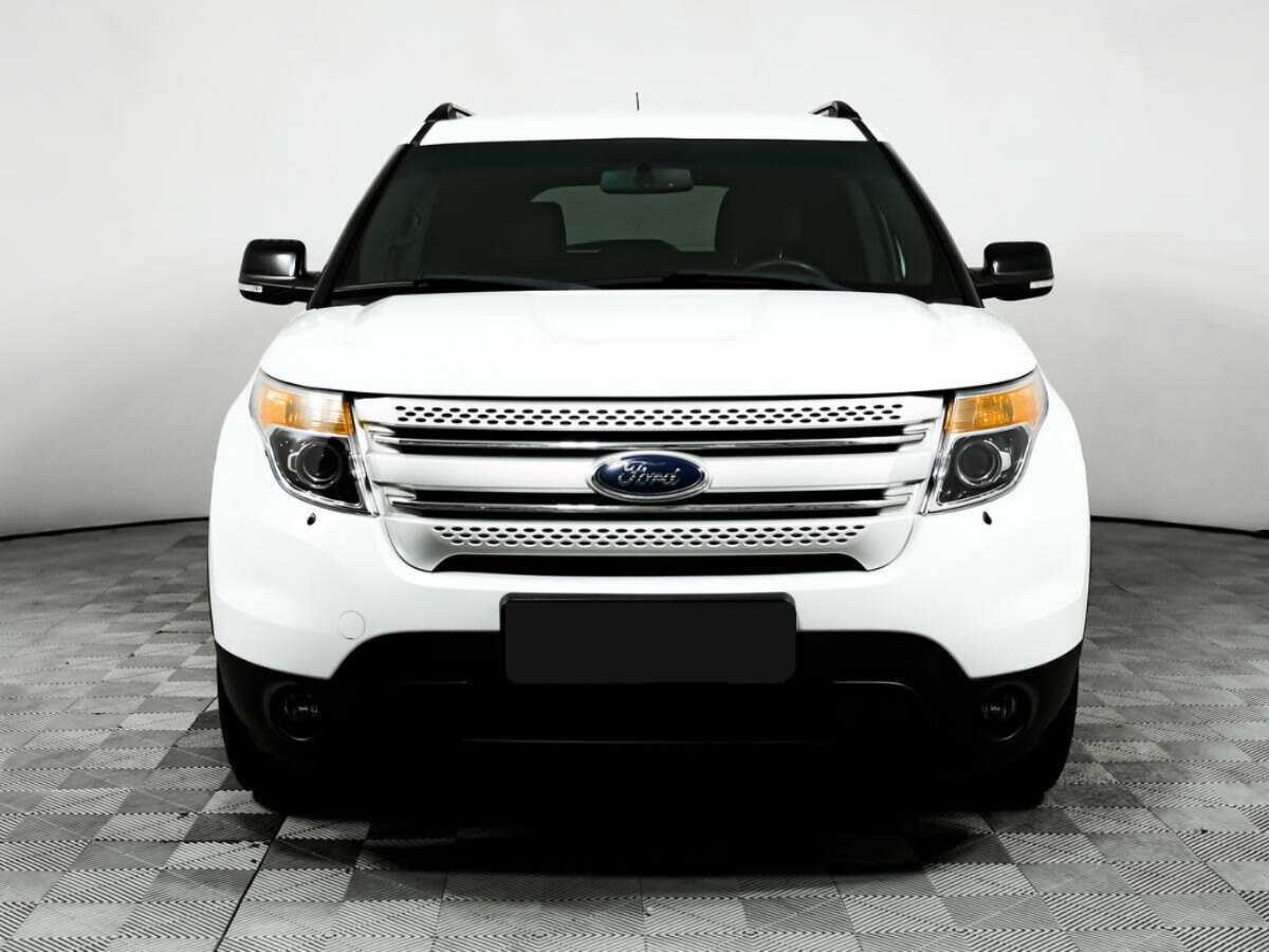 Ford Explorer 2013 года с пробегом. Фото: #1