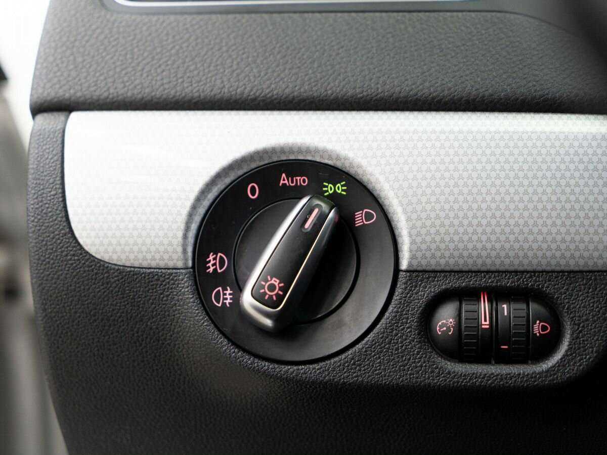 Volkswagen Jetta 2013 года с пробегом. Фото: #16