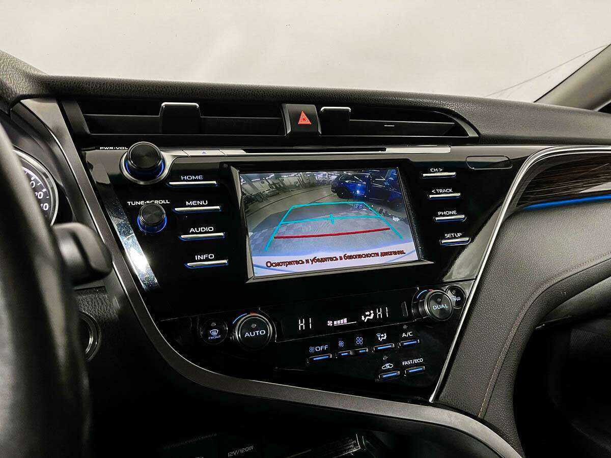 Toyota Camry 2018 года с пробегом. Фото: #14