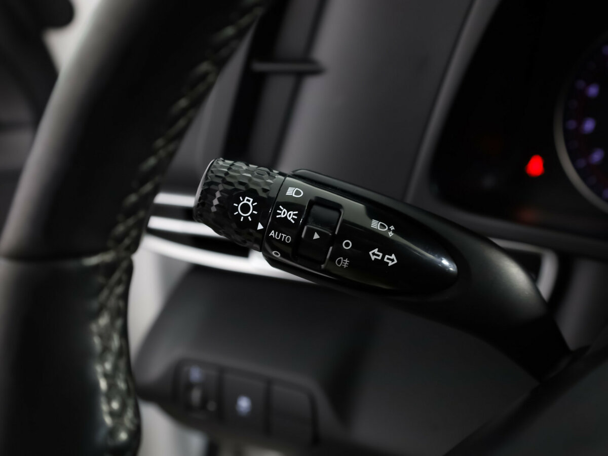 Hyundai Elantra 2021 года с пробегом. Фото: #9