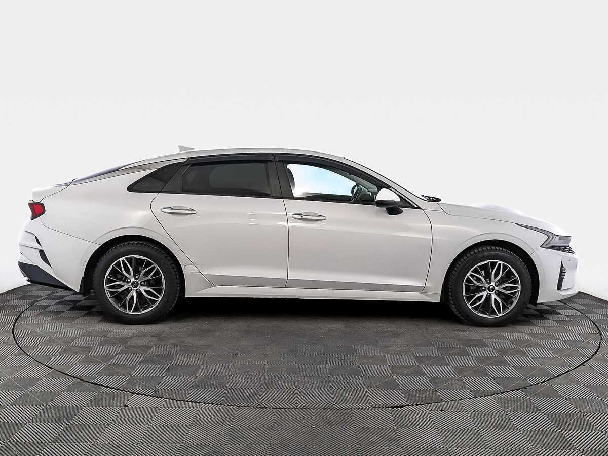 Kia K5 2021 года с пробегом. Фото: #3