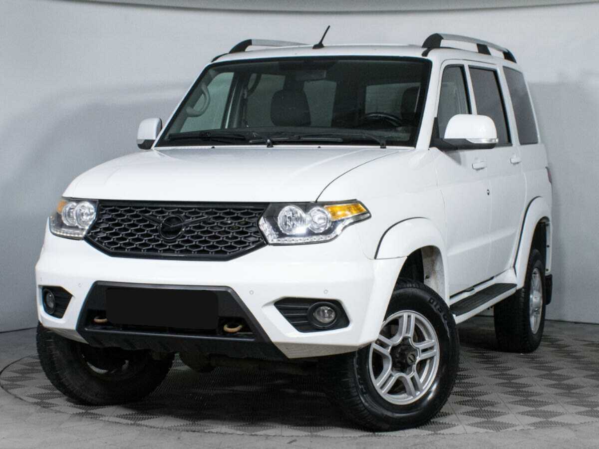 УАЗ Patriot 2018 года с пробегом. Посмотреть фото