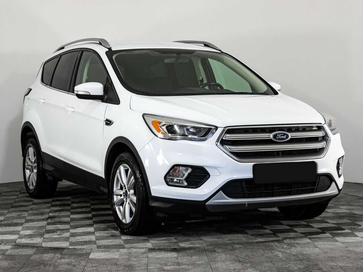 Ford Kuga 2017 года с пробегом. Фото: #2