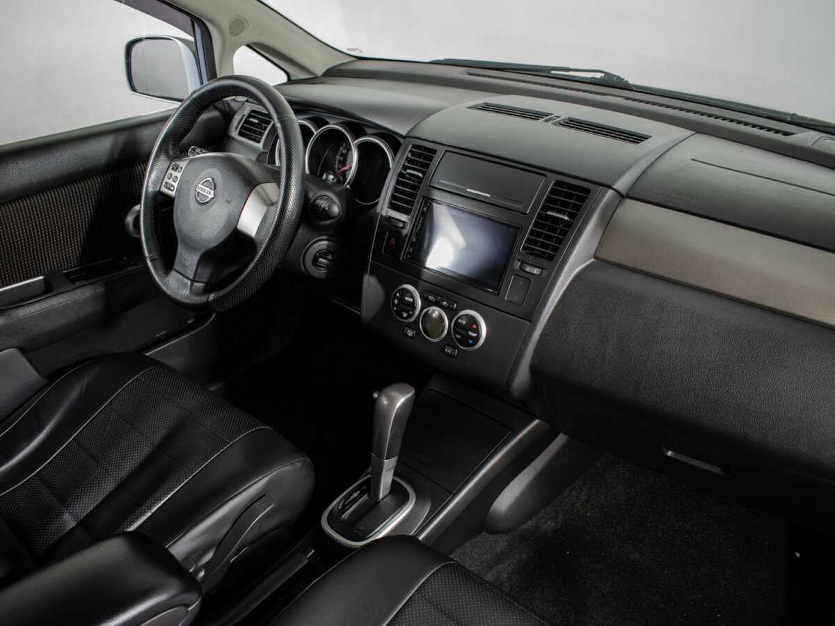 Nissan Tiida 2013 года с пробегом. Фото: #8