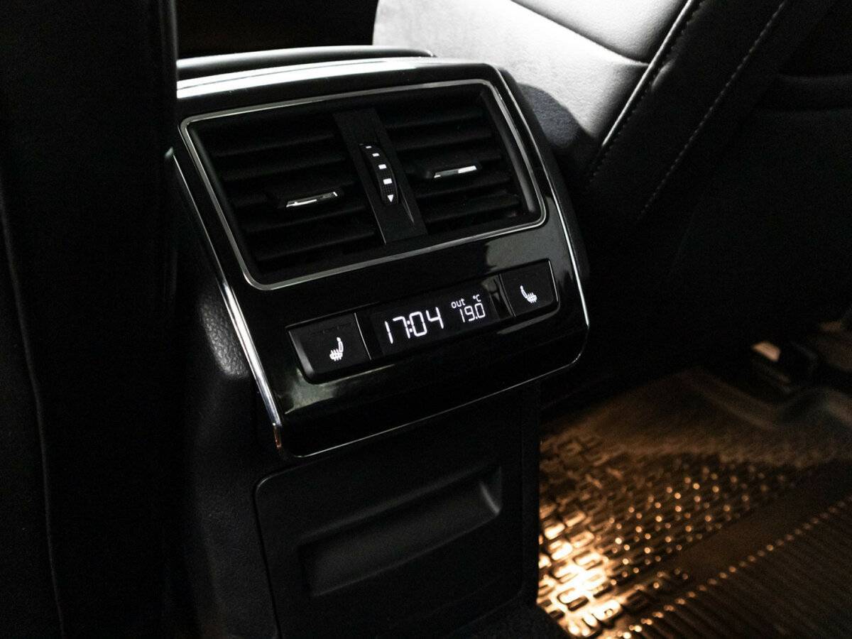 Skoda Superb 2018 года с пробегом. Фото: #20