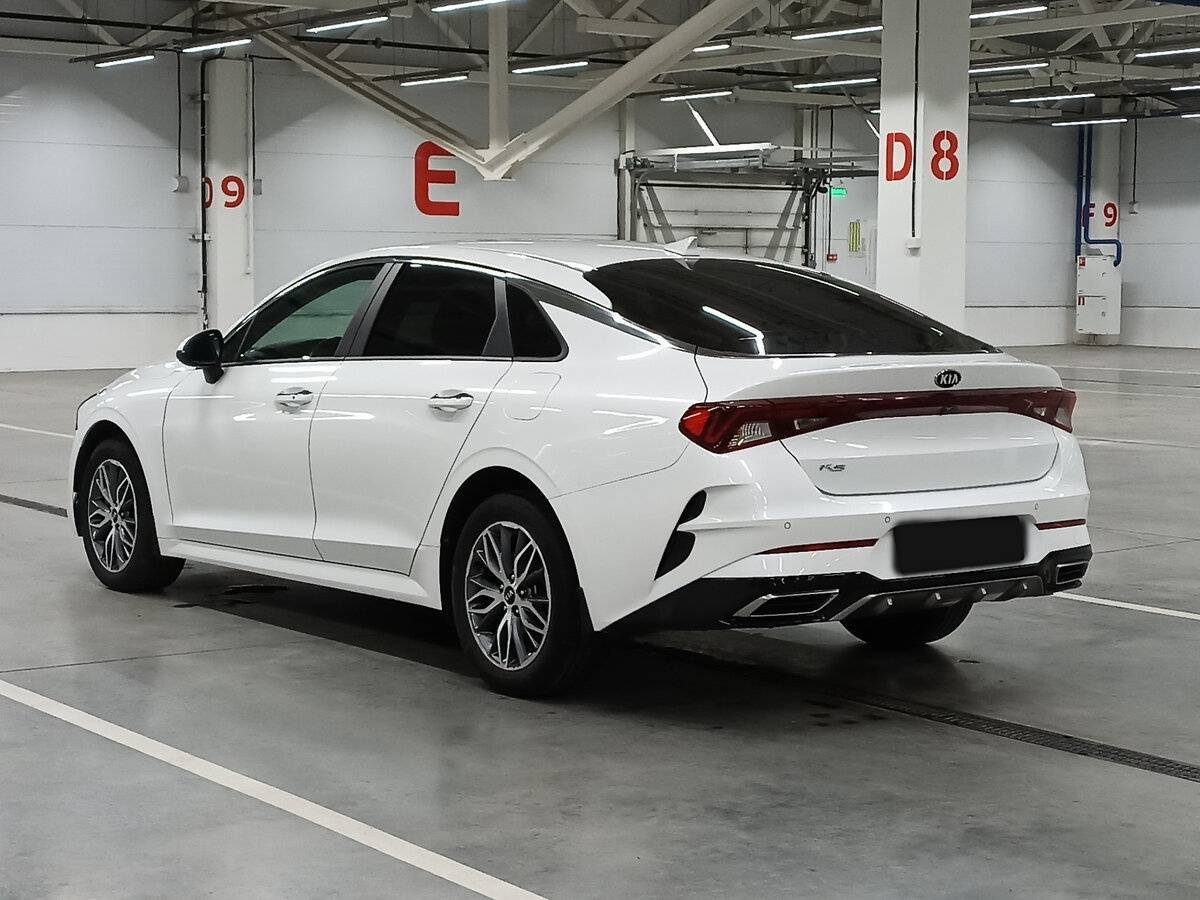 Kia K5 2021 года с пробегом. Фото: #6
