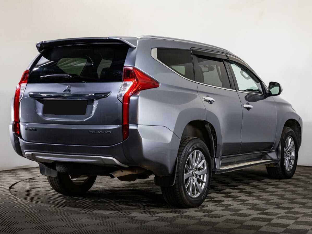 Mitsubishi Pajero Sport 2018 года с пробегом. Фото: #4