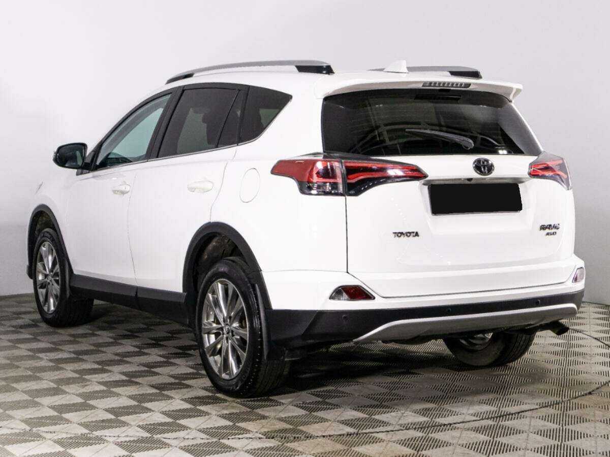 Toyota RAV4 2018 года с пробегом. Фото: #6