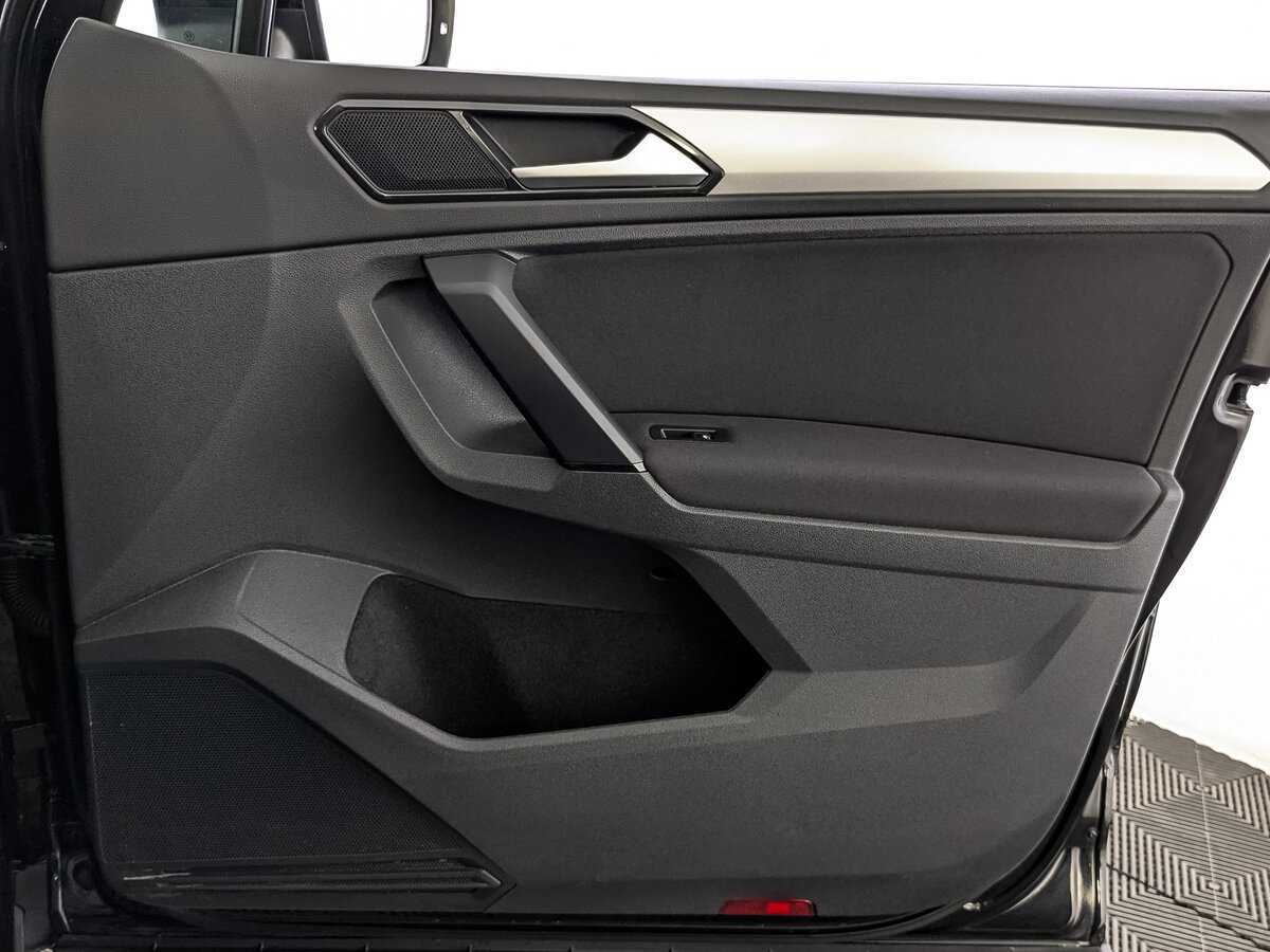 Volkswagen Tiguan 2018 года с пробегом. Фото: #22