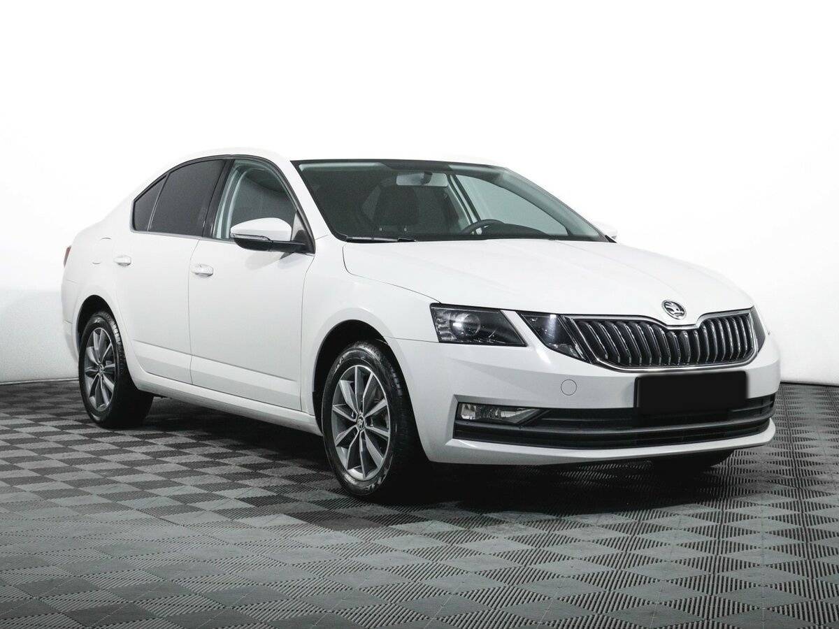 Skoda Octavia 2023 года с пробегом. Фото: #2
