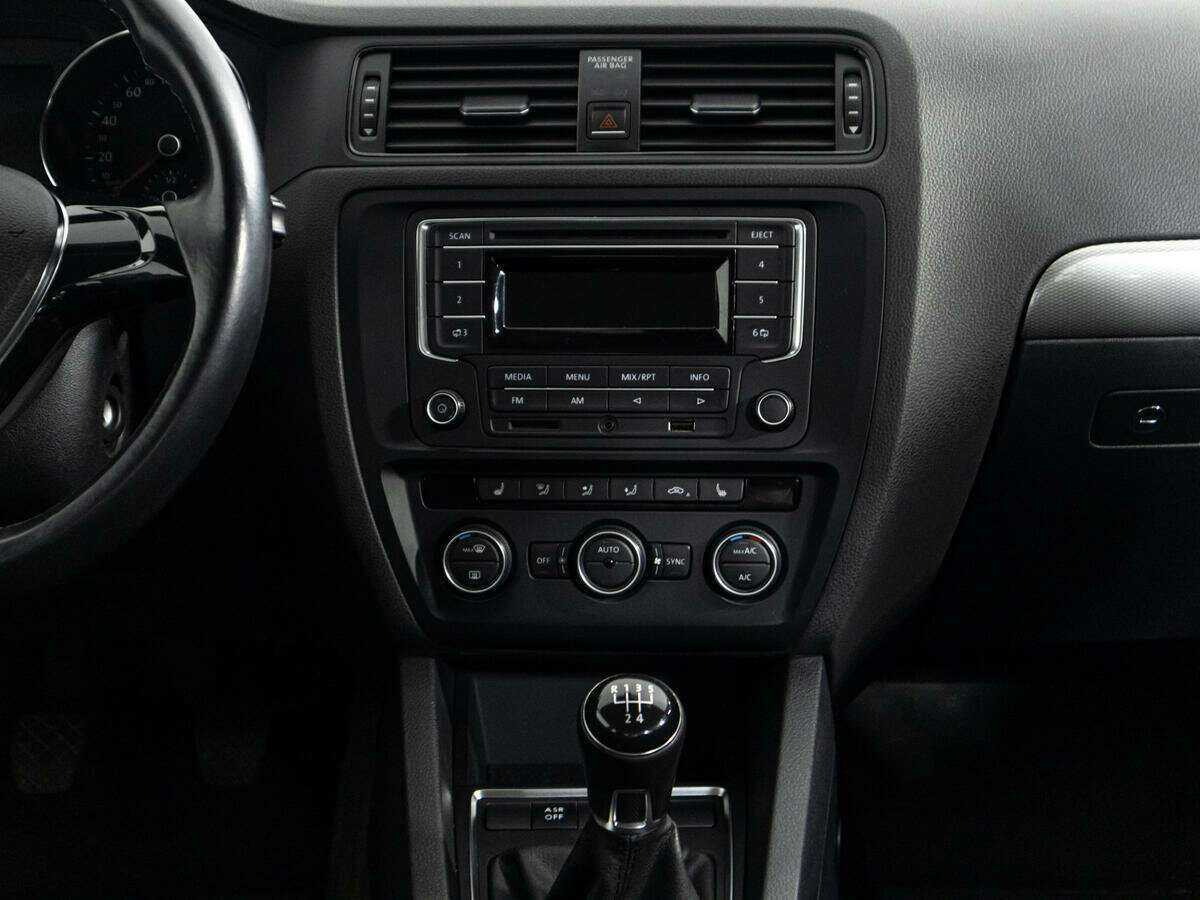 Volkswagen Jetta 2015 года с пробегом. Фото: #13