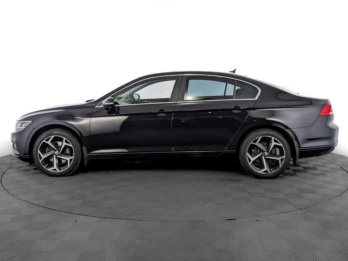 Volkswagen Passat 2021 года с пробегом. Фото: #7